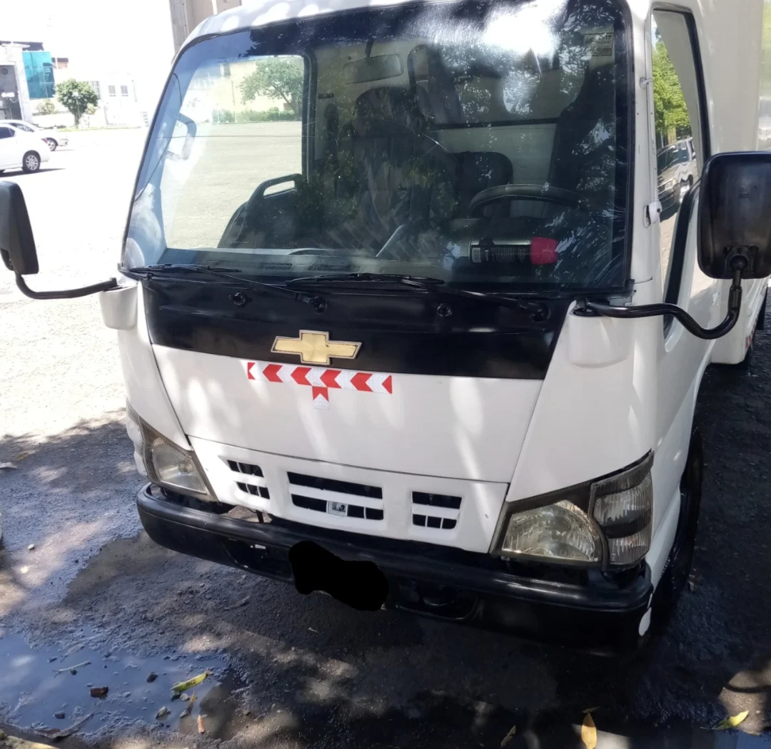 Refrigerado Chevrolet NHR 2011 en Ciudad Guayana — foto 2