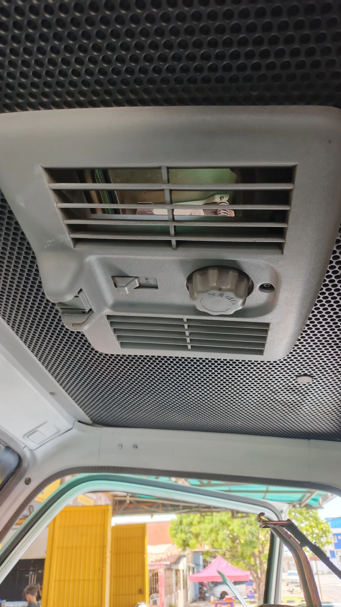 Refrigerado Chevrolet NHR 2011 en Ciudad Guayana — foto 4