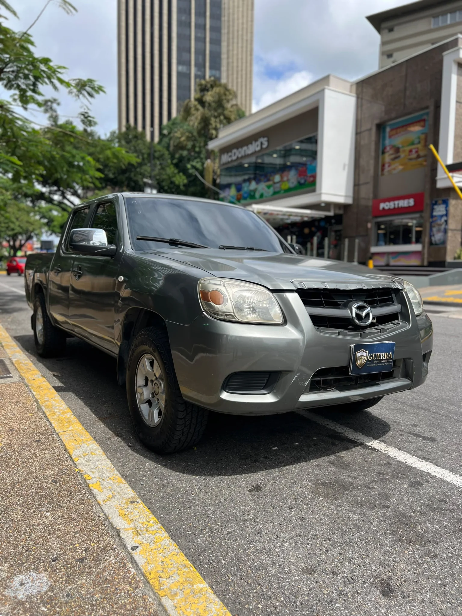 Caminhonete Mazda BT-50 2012 en Caracas — foto 7