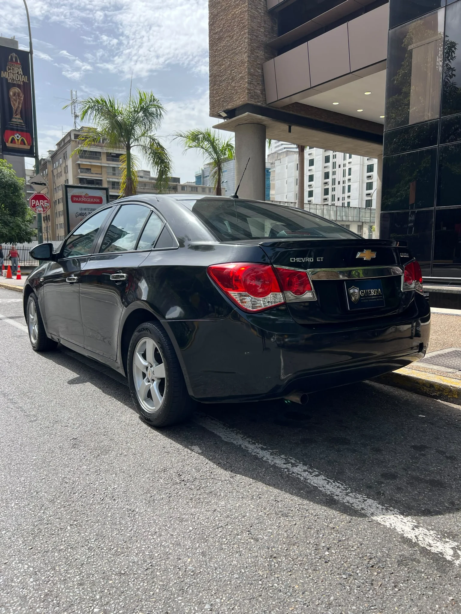 Carro Chevrolet Cruze 2011 en Caracas — foto 4