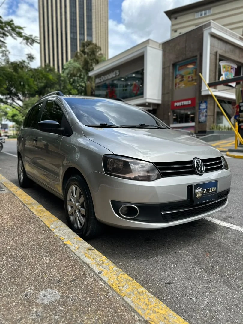 Carro Volkswagen Spacefox 2013 en Caracas — foto 6