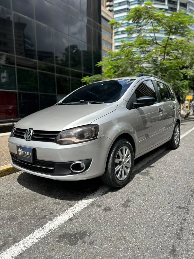 Carro Volkswagen Spacefox 2013 en Caracas — foto 2