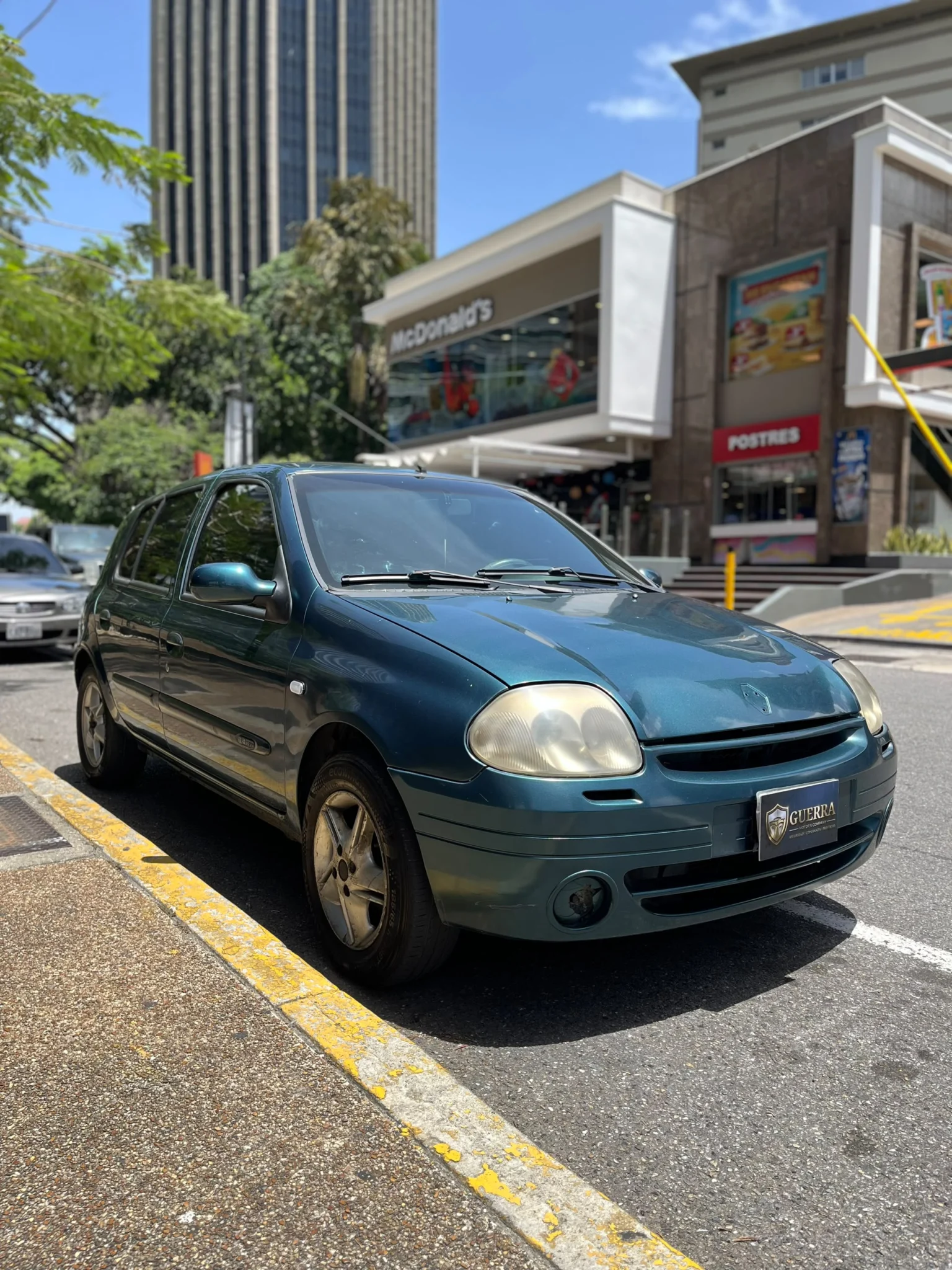 Carro Renault Clio 2002 en Caracas — foto 6