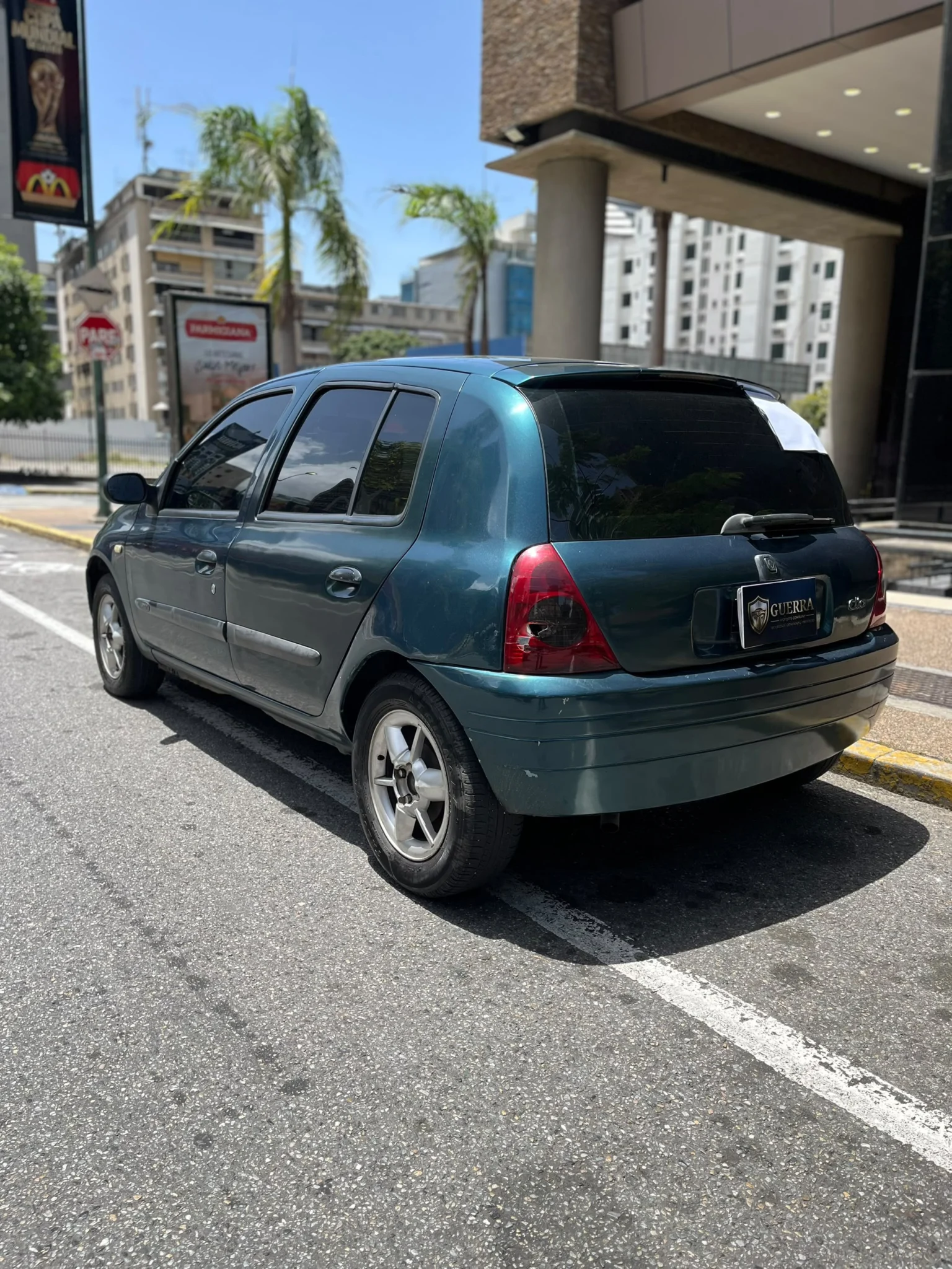 Carro Renault Clio 2002 en Caracas — foto 2