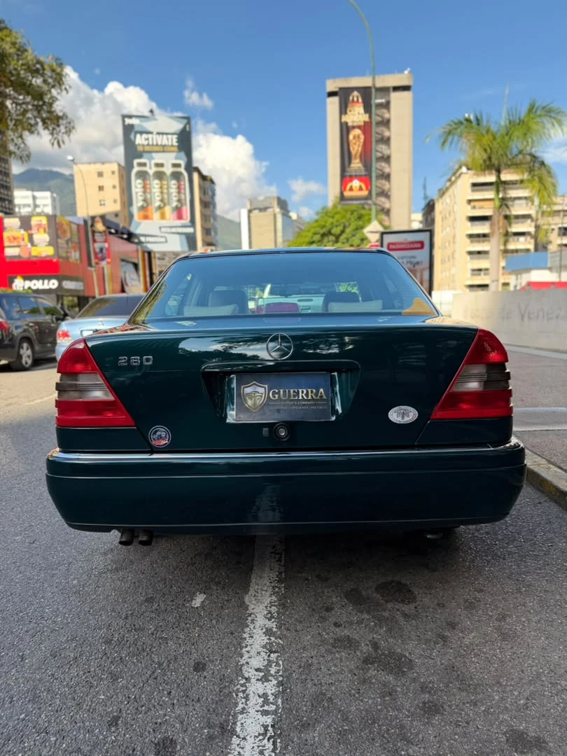 Carro Mercedes-Benz E 280 1997 en Caracas — foto 3