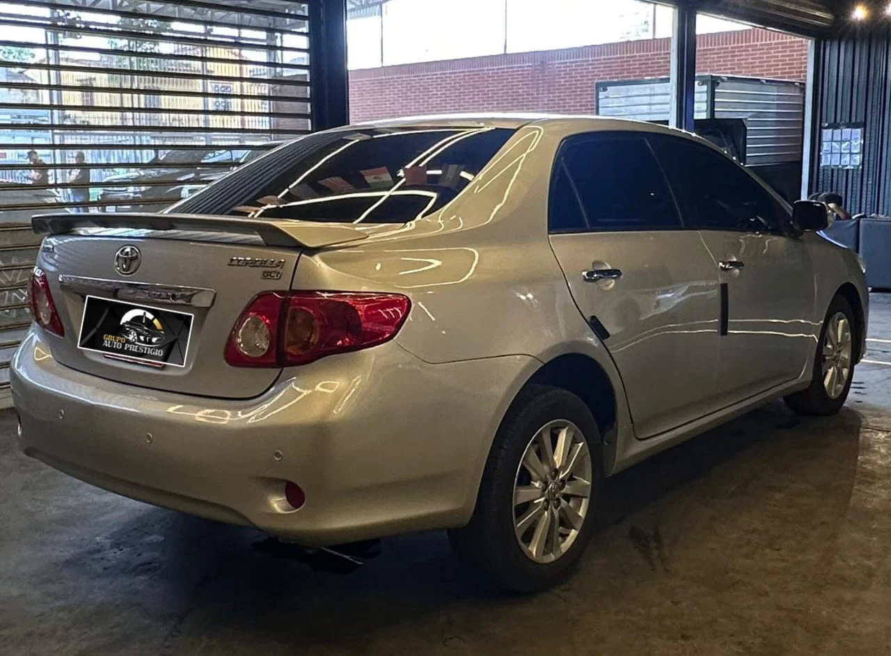Toyota Corolla GLI 2010 en Caracas — foto 3