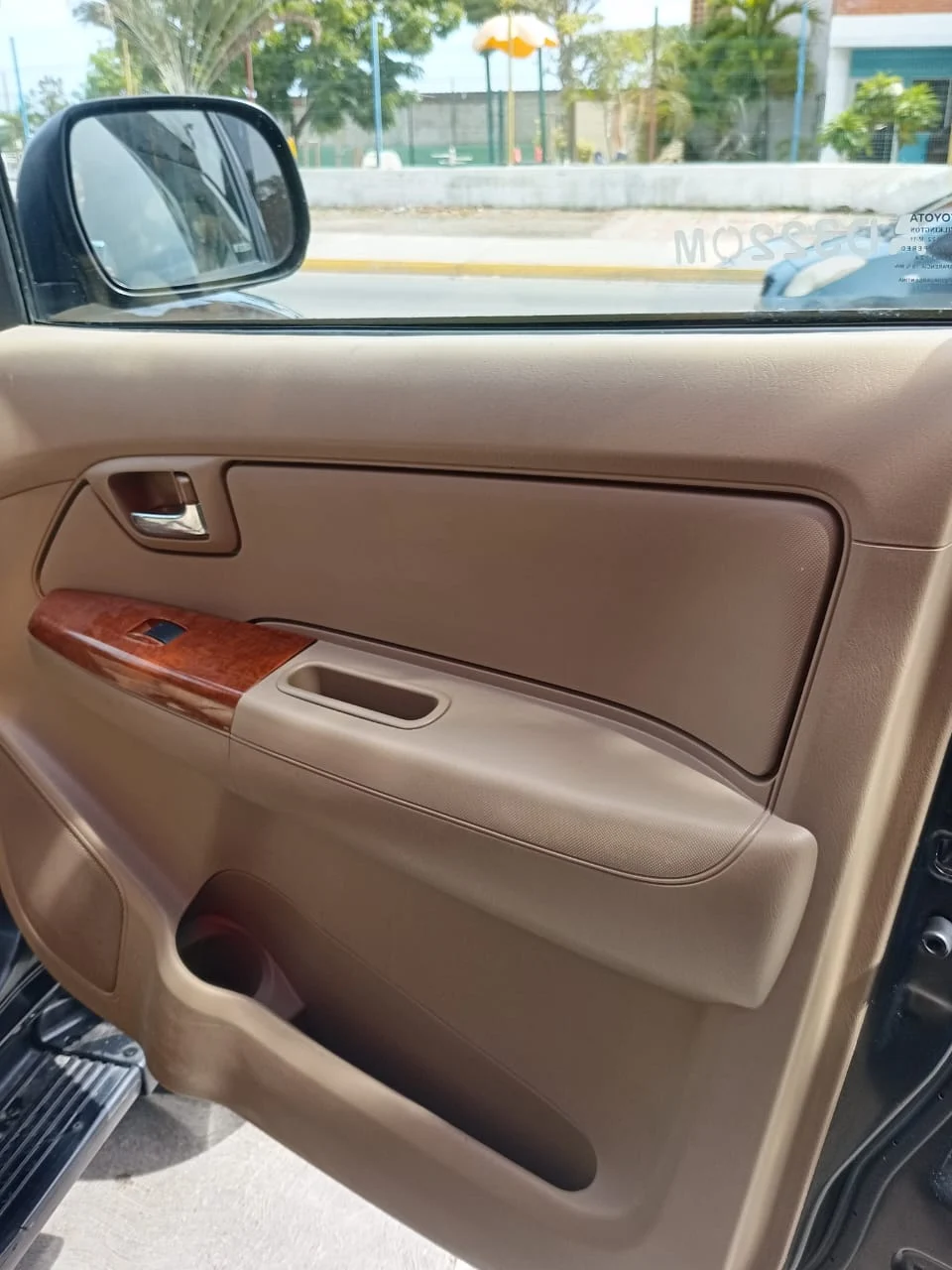 Toyota Fortuner 2011 en La Guaira — foto 17