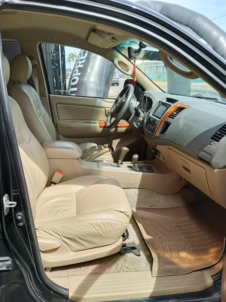 Toyota Fortuner 2011 en La Guaira — foto 13
