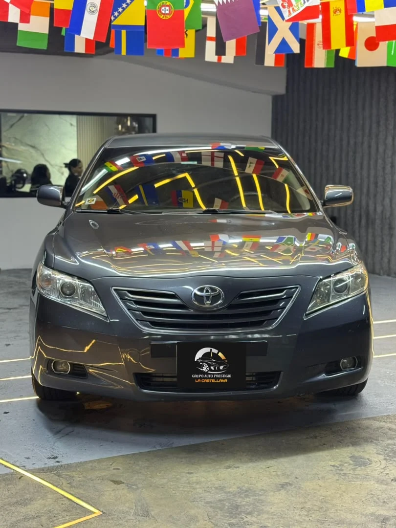 Carro Toyota Camry 2007 en Caracas — foto 2
