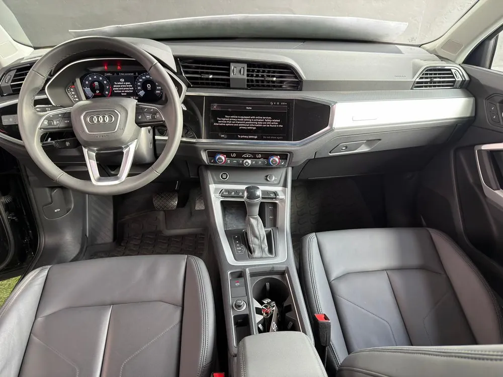SUV Audi Q3 45 Komfort Quattro 2024 en Caracas — foto 14
