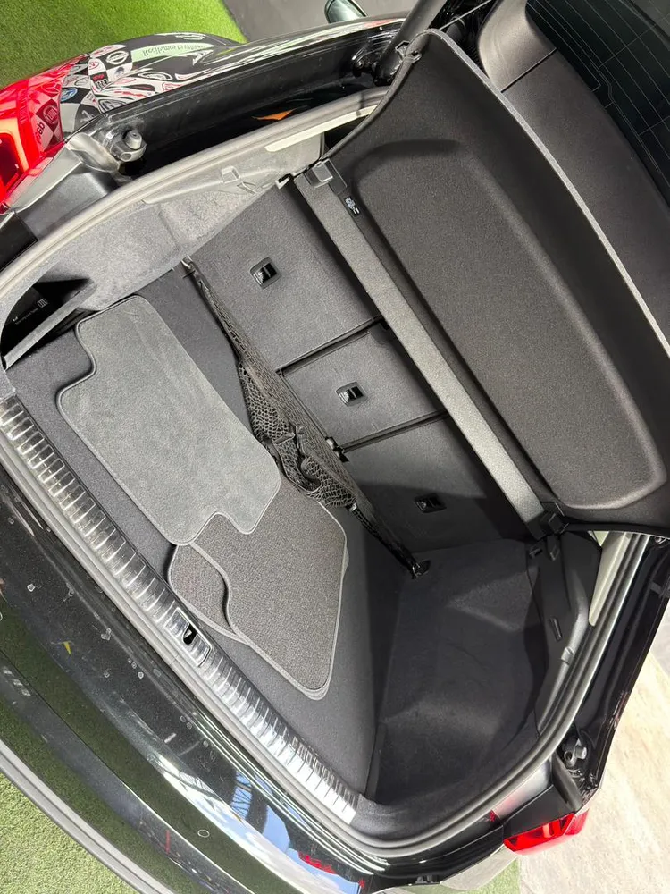 SUV Audi Q3 45 Komfort Quattro 2024 en Caracas — foto 15