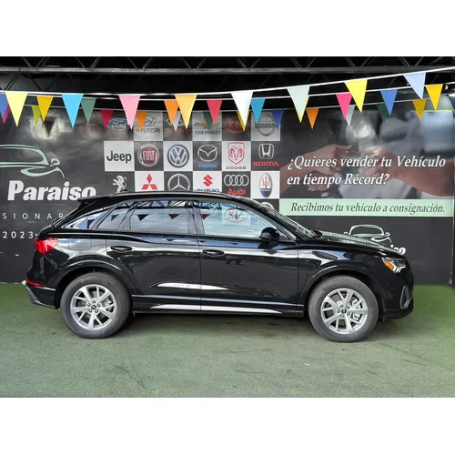 SUV Audi Q3 45 Komfort Quattro 2024 en Caracas — foto 7