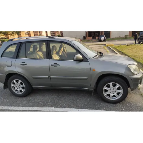 Hatchback Chery Tiggo 2013 en Guatire — foto 2