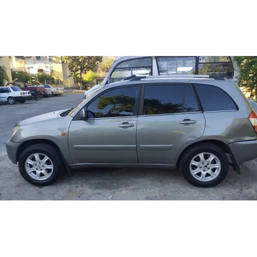 Hatchback Chery Tiggo 2013 en Guatire — foto 4
