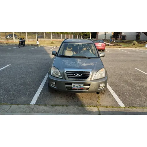 Hatchback Chery Tiggo 2013 en Guatire — foto 5