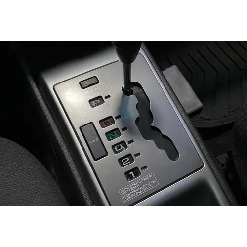 Sedã Chevrolet Aveo LT 2012 en Caracas — foto 8