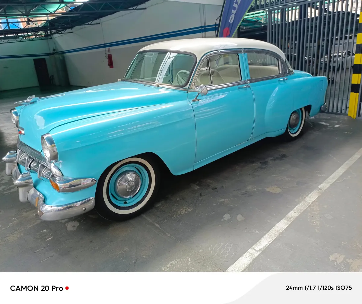 Sedã Chevrolet Belair 2000 en Caracas