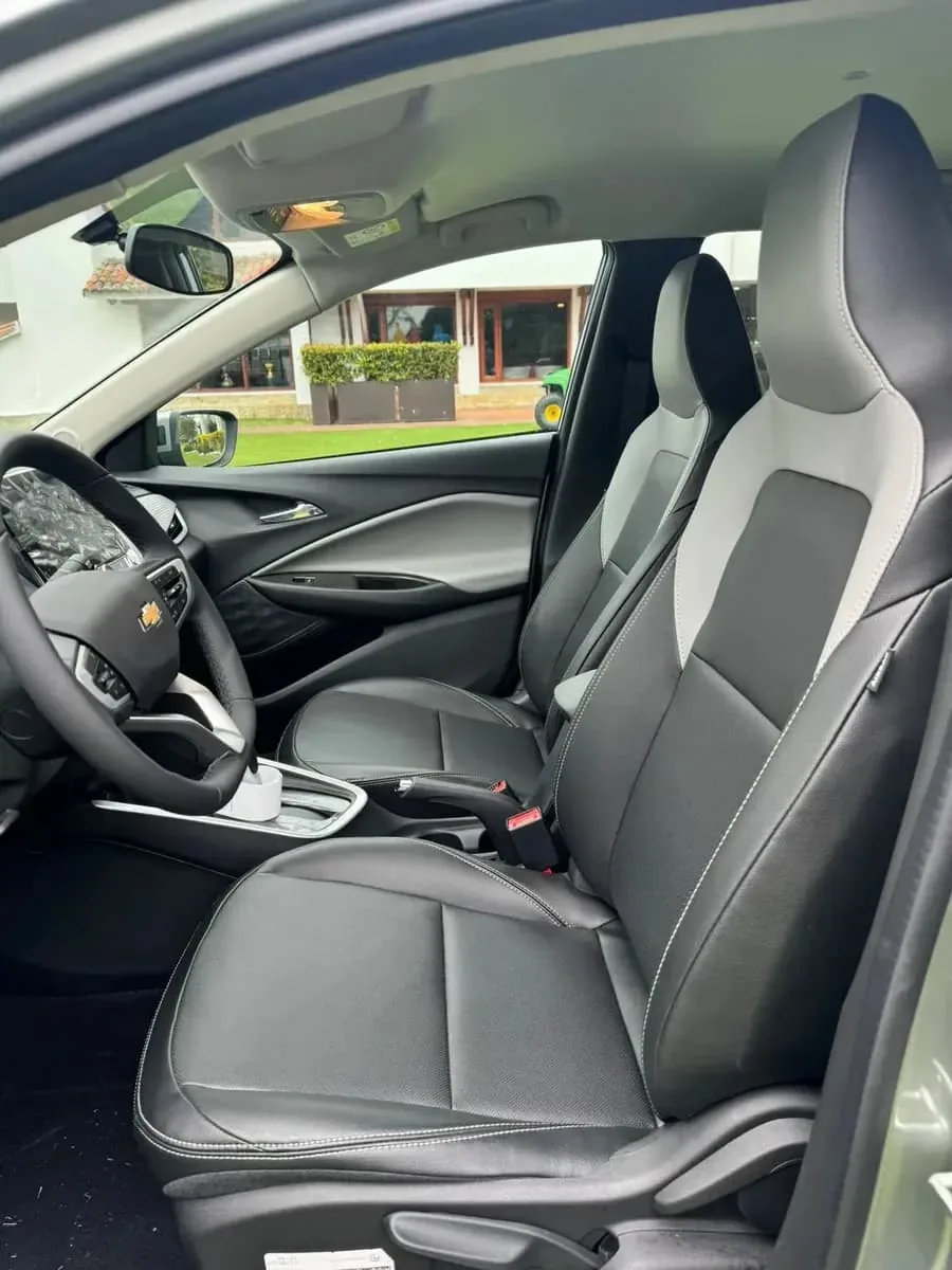 Sedã Chevrolet Onix Premier 2025 en Caracas — foto 4