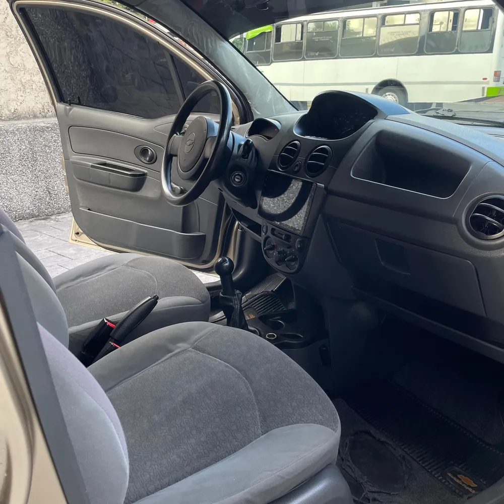 Hatchback Chevrolet Spark 2011 en Caracas — foto 14