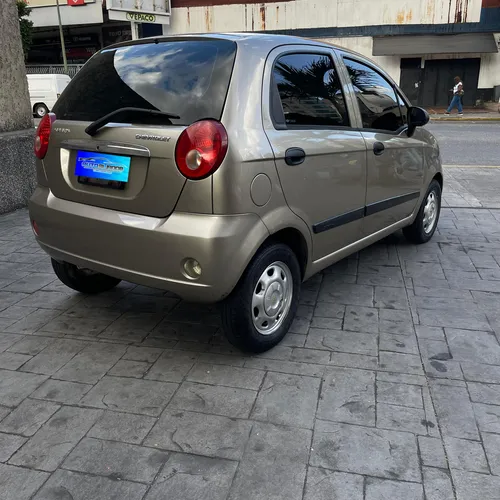 Hatchback Chevrolet Spark 2011 en Caracas — foto 7