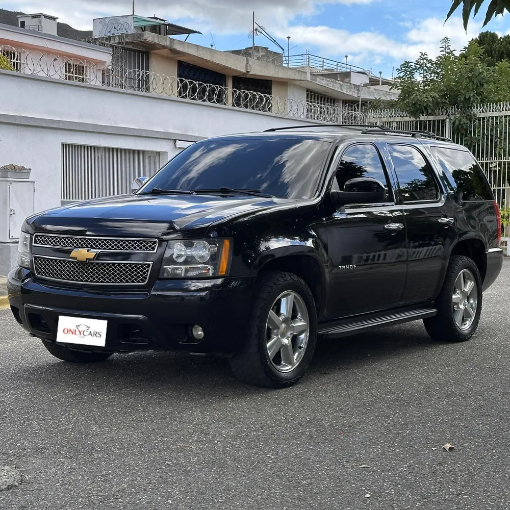 Caminhonete Chevrolet Tahoe LTZ 2013 en Caracas — foto 11