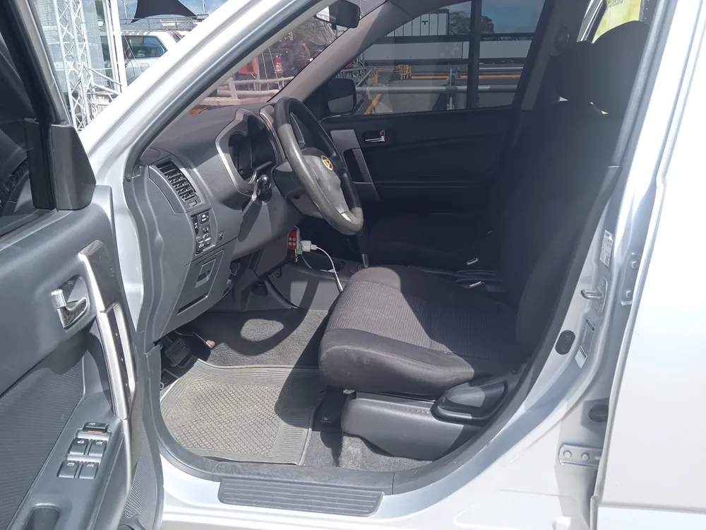 Hatchback Daihatsu Terios SX 2011 en Caracas — foto 9