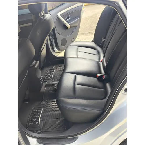 Sedã Dongfeng A60 2022 en Caracas — foto 7