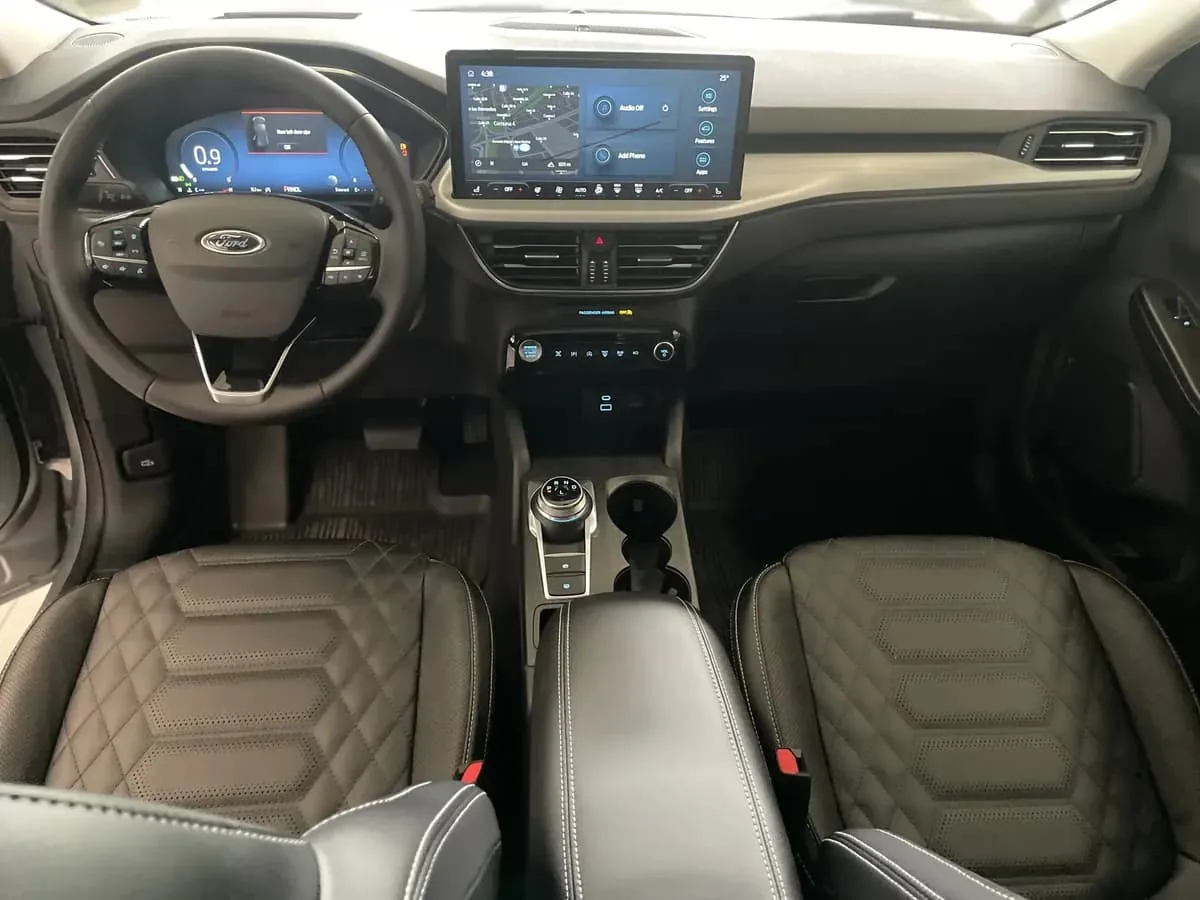 SUV Ford Escape Platinum 2025 en Maracay — foto 5