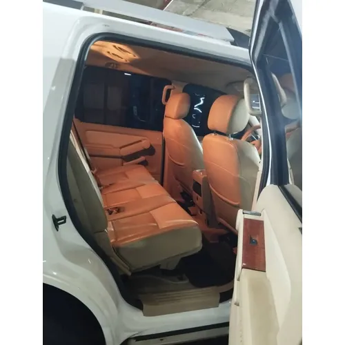 Caminhonete Ford Explorer Sport 2006 en Caracas — foto 7