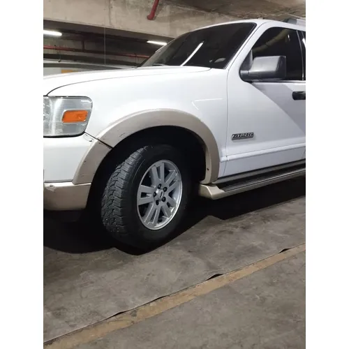 Caminhonete Ford Explorer Sport 2006 en Caracas — foto 8