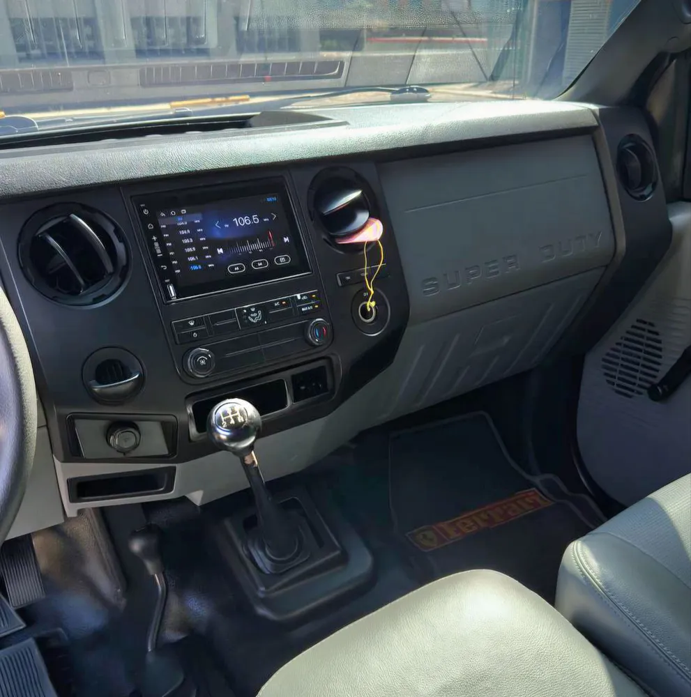 Picape Ford F-350 Superduty 2013 en Caracas — foto 14
