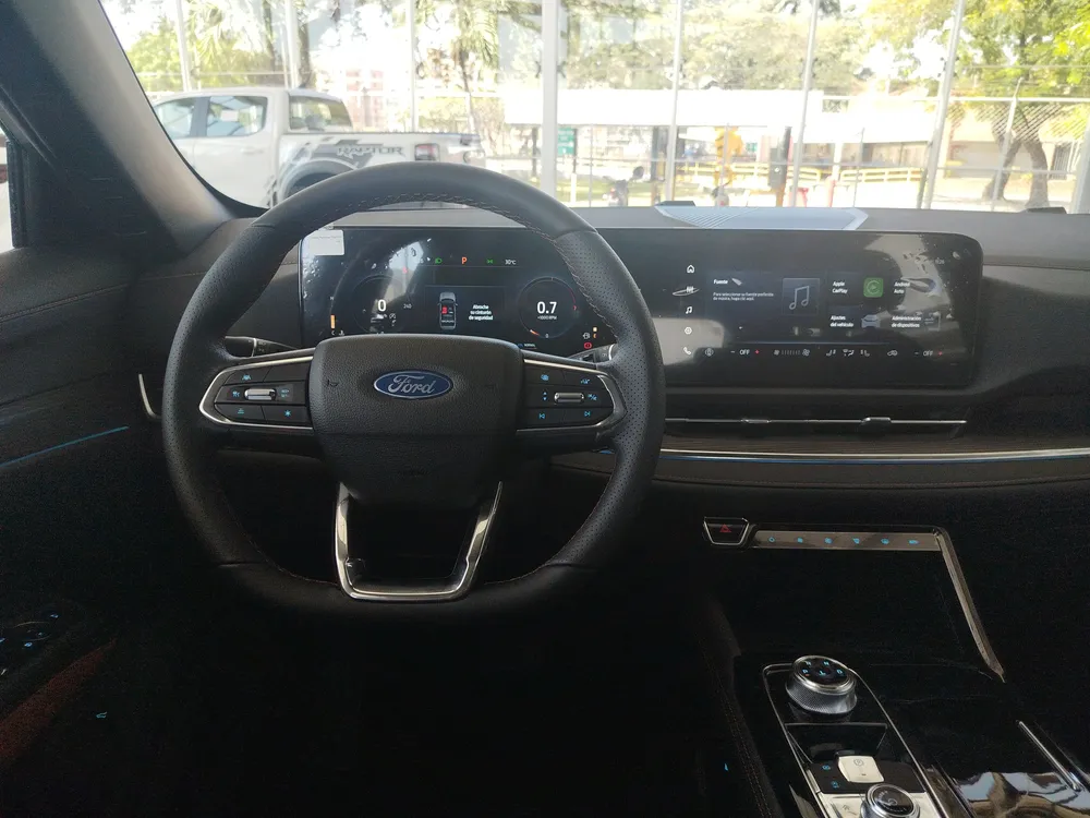SUV Ford Territory Titanium 2026 en Maracay — foto 15