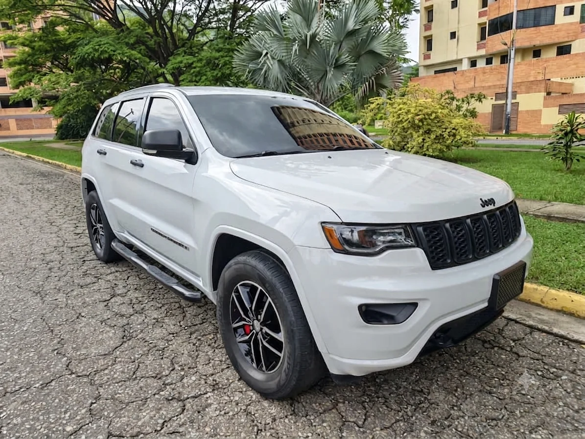 Caminhonete Jeep Grand Cherokee 2017 en Valencia