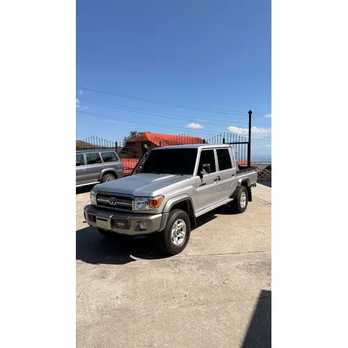 Picape Toyota Land Cruiser Hembrita LX 2023 en La Colonia Tovar — foto 2