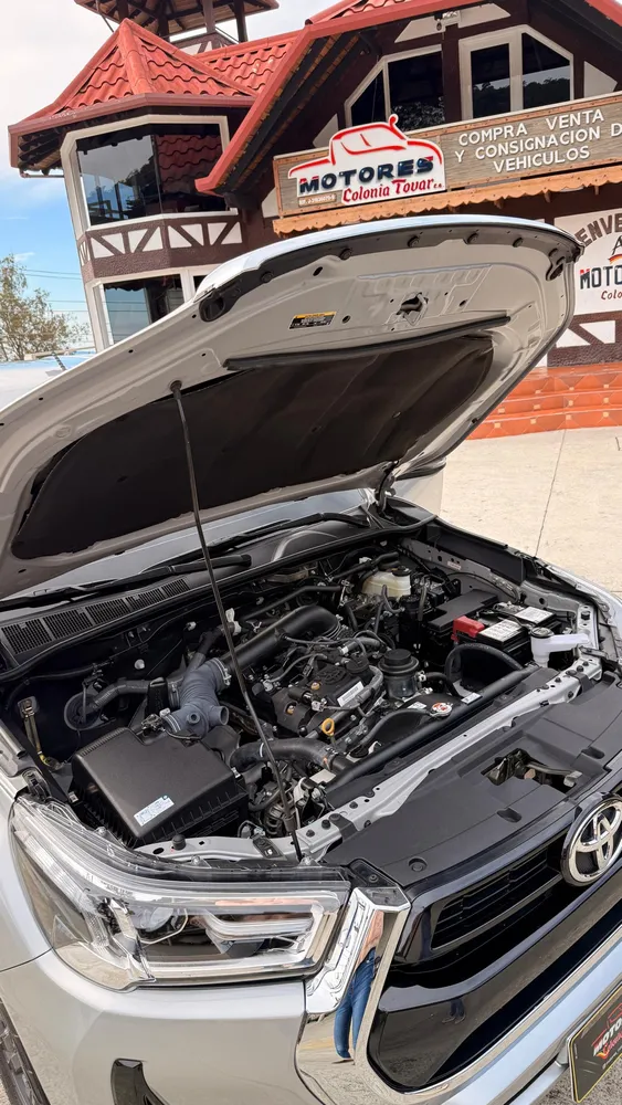 Picape Toyota Hilux 2025 en La Colonia Tovar — foto 12