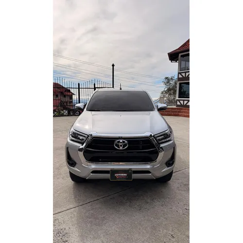 Picape Toyota Hilux 2025 en La Colonia Tovar — foto 3