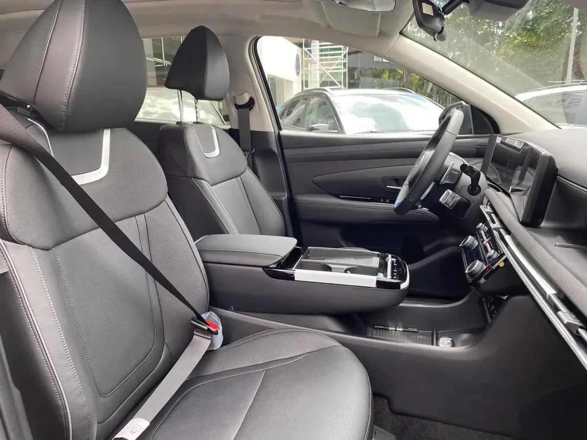 SUV Hyundai Tucson Premium 2027 en Maracaibo — foto 6