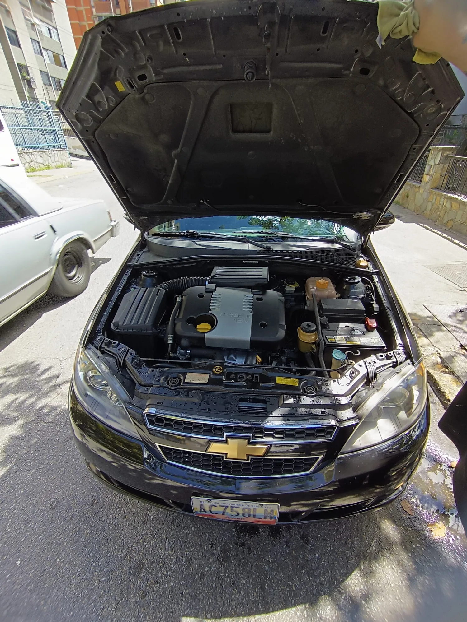 Carro Chevrolet Optra 2010 en Caracas — foto 6