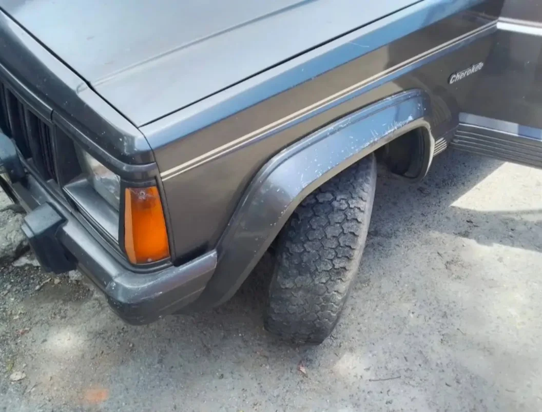 Caminhonete Jeep Cherokee 1996 en Caracas — foto 5