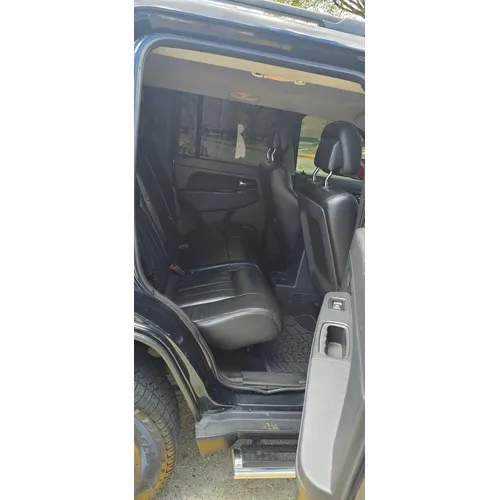 SUV Jeep Cherokee kk 2013 en Caracas — foto 8