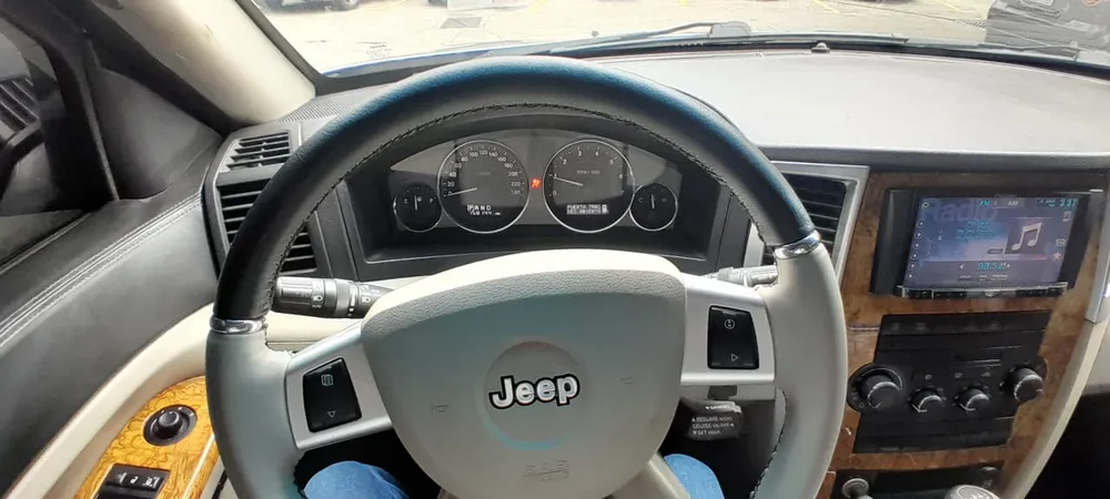 Caminhonete Jeep Grand Cherokee Limited 2009 en Caracas — foto 13