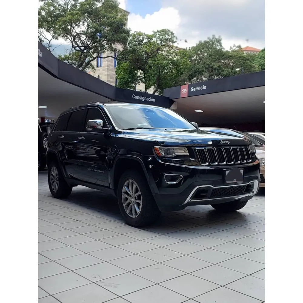 Off-Road Jeep Grand Cherokee 4G 2013 en Caracas — foto 12