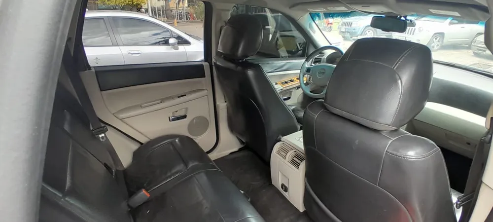 Caminhonete Jeep Grand Cherokee Limited 2009 en Caracas — foto 9