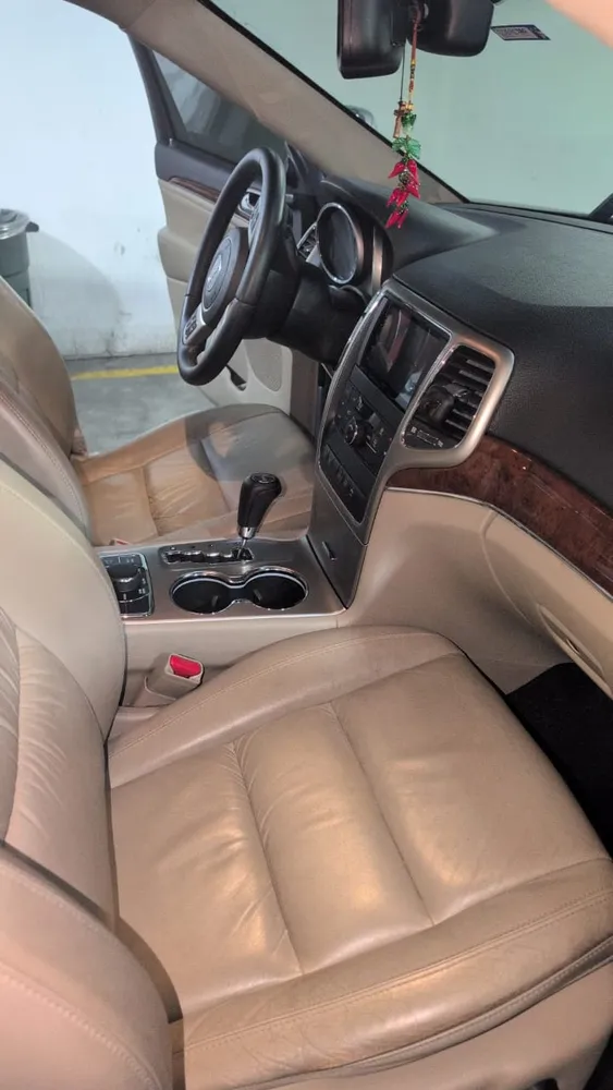 Caminhonete Jeep Grand Cherokee Limited 2012 en Caracas — foto 9