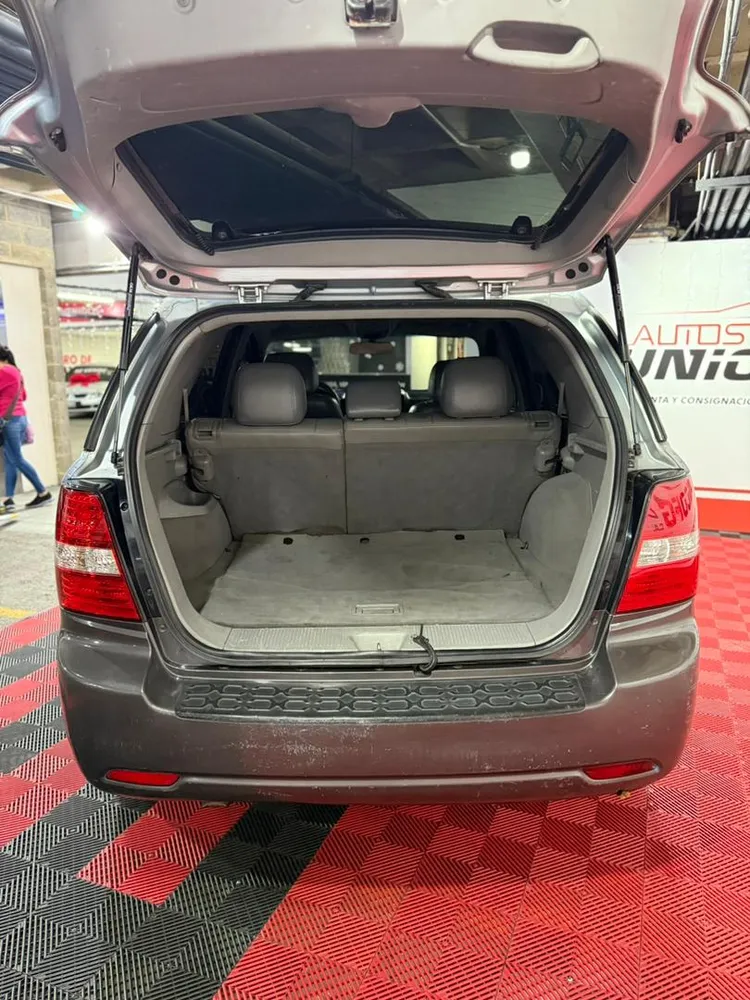 SUV Kia Sorento EX 2007 en Caracas — foto 13