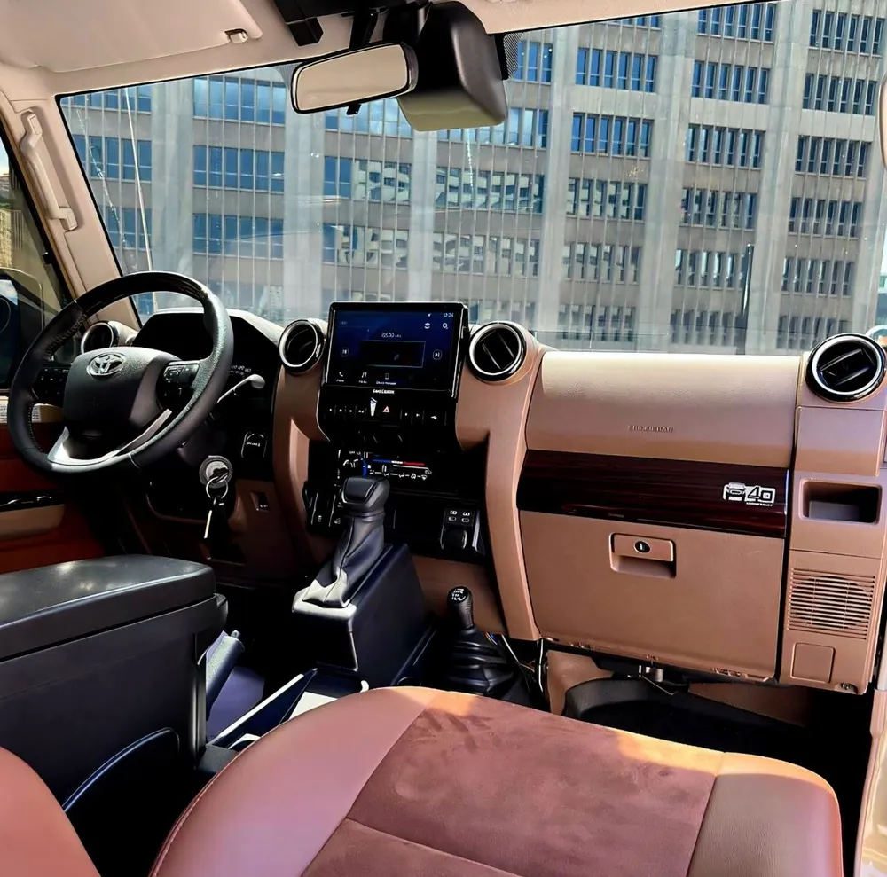 Picape Toyota Land Cruiser Hembrita LX 2025 en Caracas — foto 15