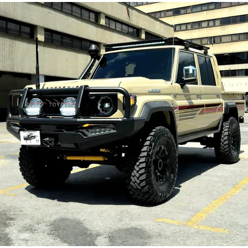 Picape Toyota Land Cruiser Hembrita LX 2025 en Caracas — foto 3