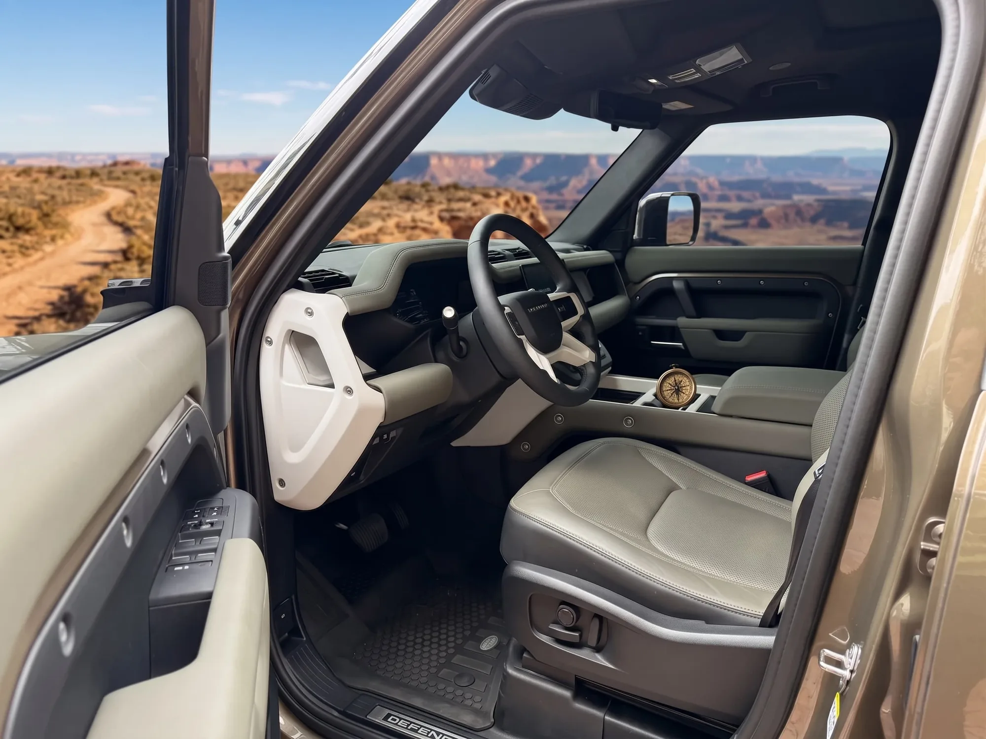 SUV Land Rover Defender 2025 en Maturín — foto 6