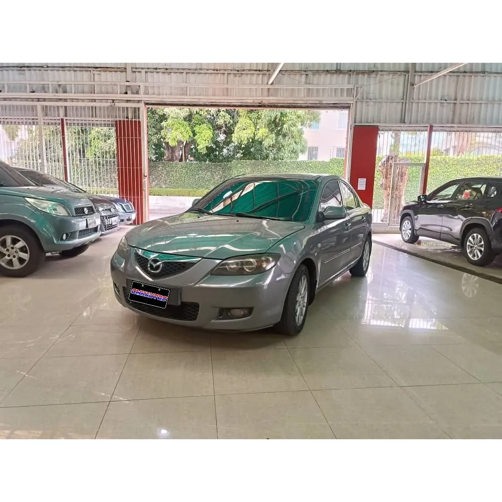 Sedã Mazda 3 2008 en Caracas — foto 11