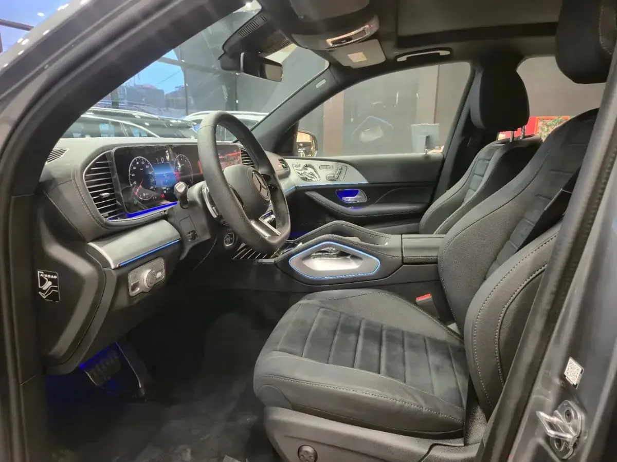 SUV Mercedes-Benz GLE 450 2027 en Barcelona — foto 7